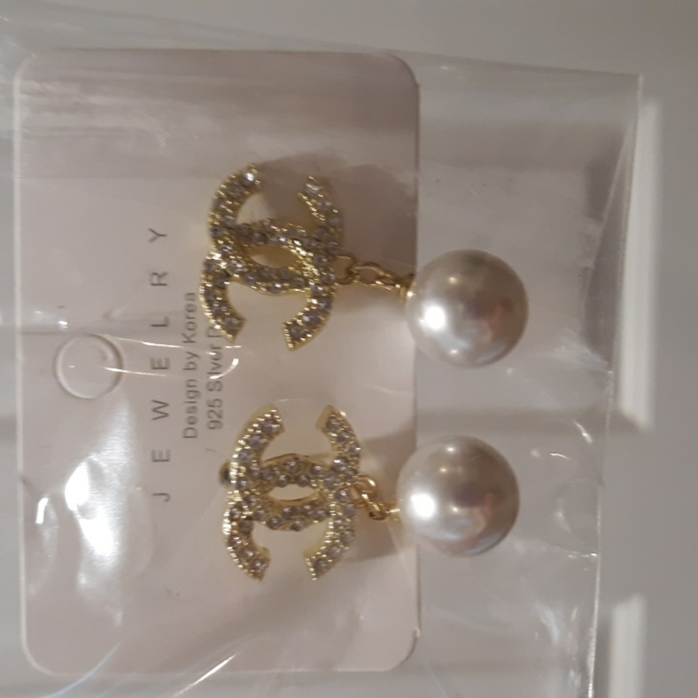 Fashion earings